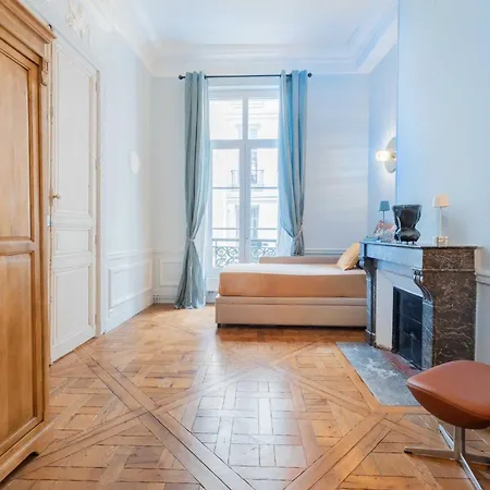 Appartamento Le Vrai Style Parisien Au Centre Du Marais